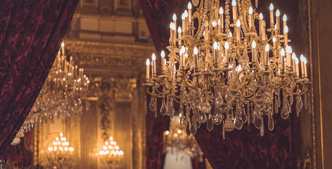 Photo Elegant chandelier